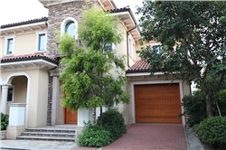 鑫广大实木翻板车库门