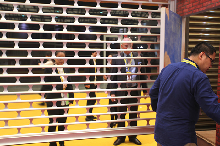 鑫广大铝合金通花闸