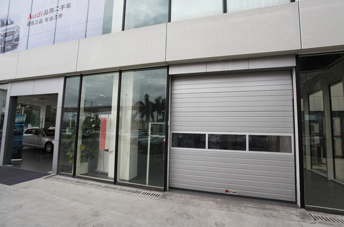 鑫广大铝合金银灰色车库门 鑫广大铝合金银灰色车库门