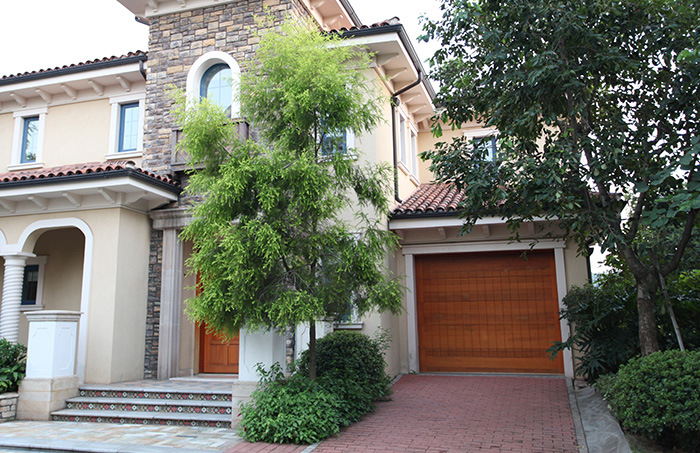 鑫广大实木翻板车库门 鑫广大实木翻板车库门